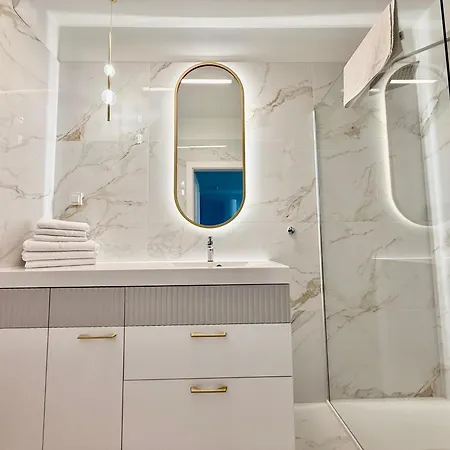 D302 Classik Z Basenem, Sauna, Jacuzzi, Przy Samej Plazy - 5d Apartment Niechorze